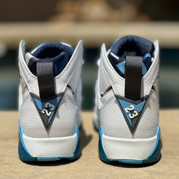 Jordan 7 French Blue - Pre- Owned, Size 5.5Y - Picture 5 of 8